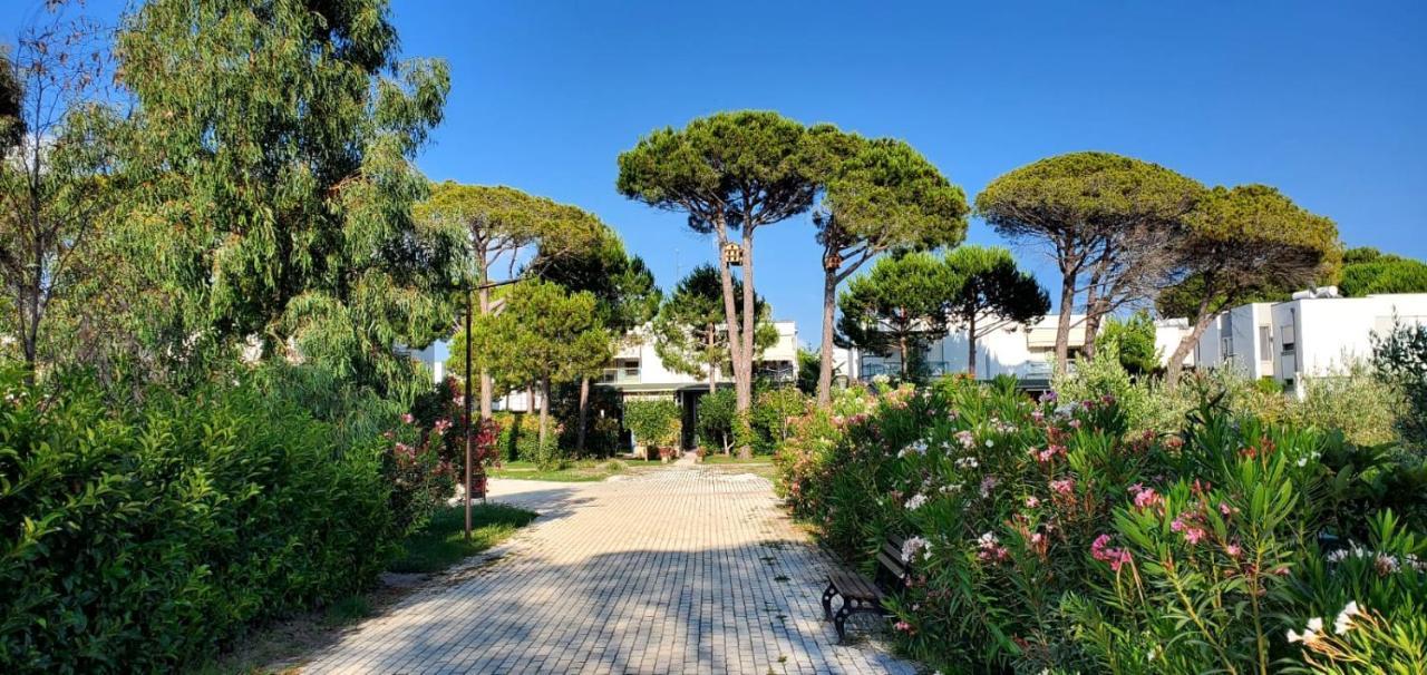 Artino Villa Durrës Exterior foto
