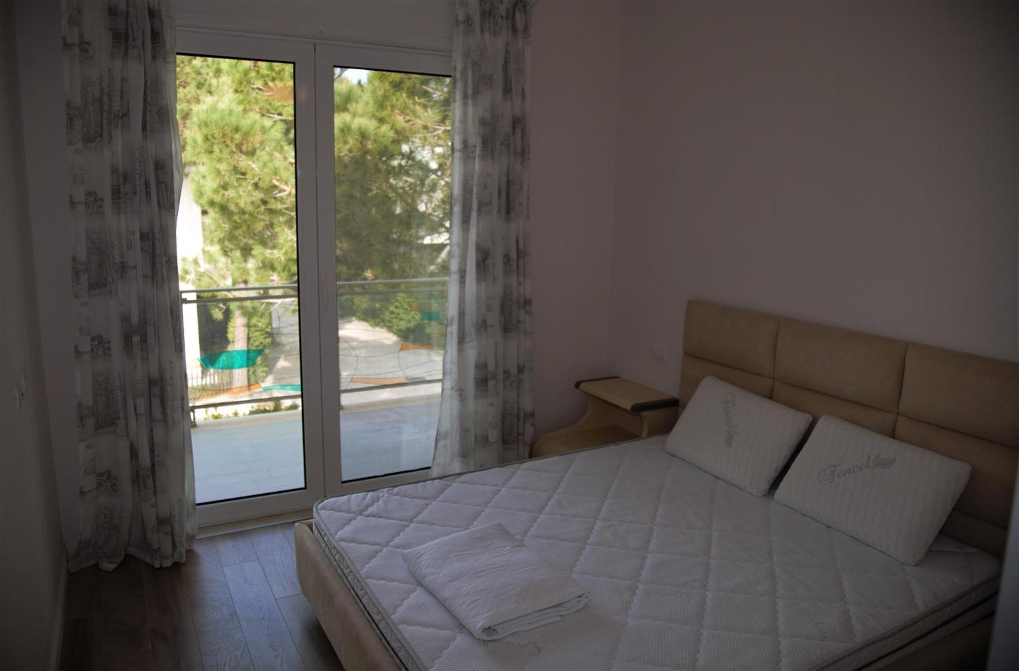 Artino Villa Durrës Exterior foto